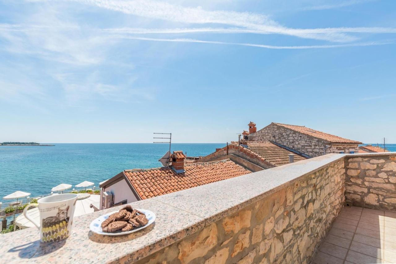Old Town Apartments In Umag Exterior foto